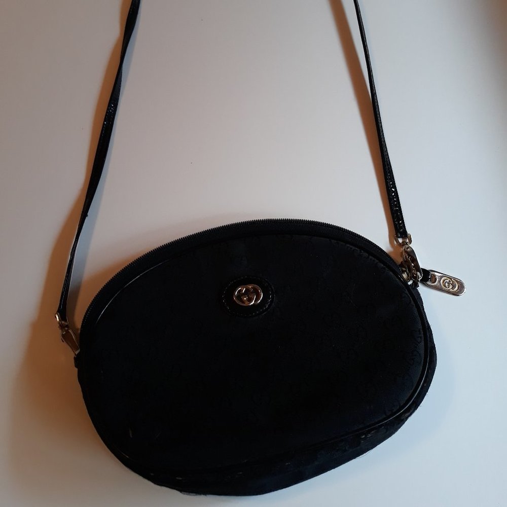 Gucci GG logo vintage mini bag